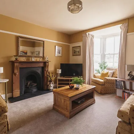 Wansfell View, With Hot Tub Casa de Férias