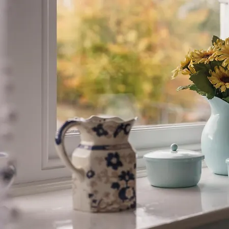 Wansfell View, With Hot Tub *