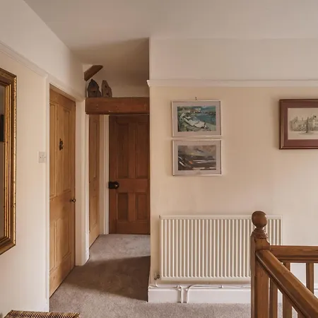 Casa de Férias Wansfell View, With Hot Tub