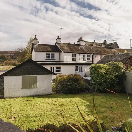 Wansfell View, With Hot Tub Hawkshead