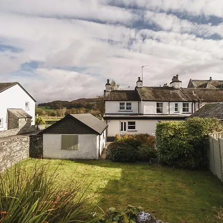 Wansfell View, With Hot Tub Hawkshead