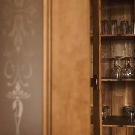 Wansfell View, With Hot Tub *