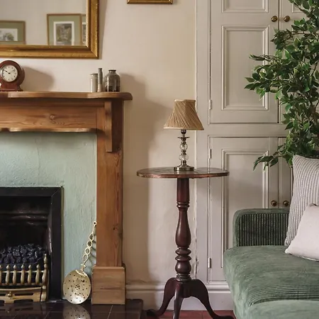 Wansfell View, With Hot Tub Дом отдыха